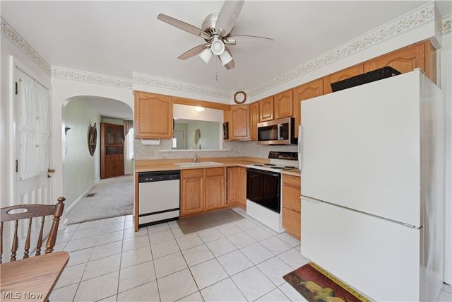 1459 Schneider Street NW, North Canton, OH 44720