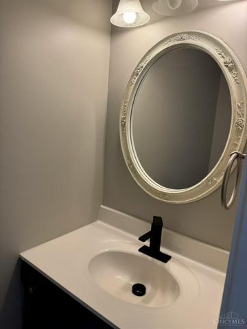 9729 Old Stable Court, Deerfield Twp., OH 45040