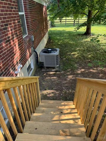 9729 Old Stable Court, Deerfield Twp., OH 45040