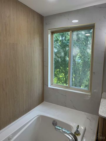 9729 Old Stable Court, Deerfield Twp., OH 45040