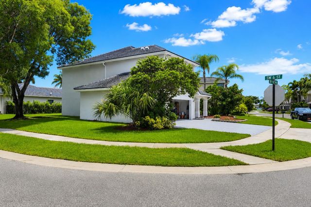 609 SW 167TH Way, Pembroke Pines, FL 33027