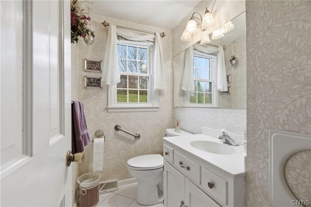 112 Southwest Way, Camillus, NY 13031