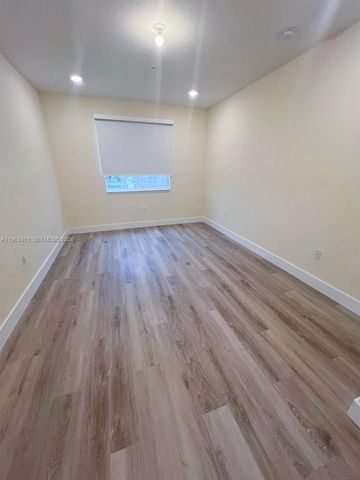 6416 NW 102nd Ct 120, Doral, FL 33178