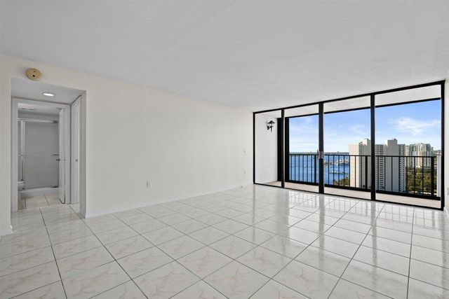 5600 N Flagler Drive 2304, West Palm Beach, FL 33407