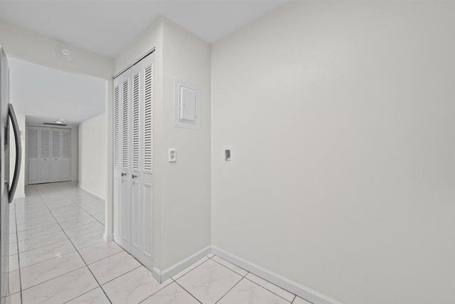5600 N Flagler Drive 2304, West Palm Beach, FL 33407