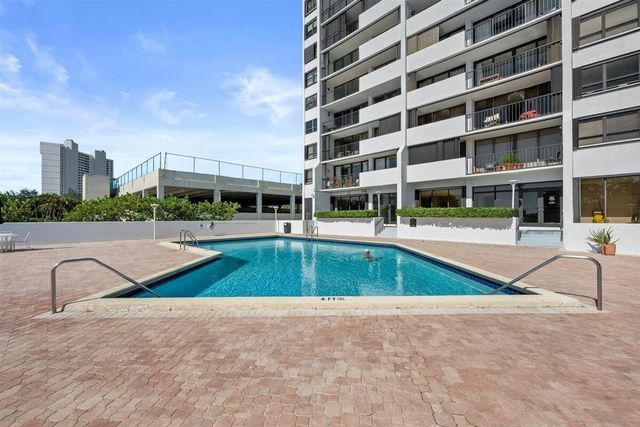 5600 N Flagler Drive 2304, West Palm Beach, FL 33407