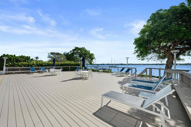 5600 N Flagler Drive 2304, West Palm Beach, FL 33407