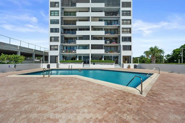 5600 N Flagler Drive 2304, West Palm Beach, FL 33407