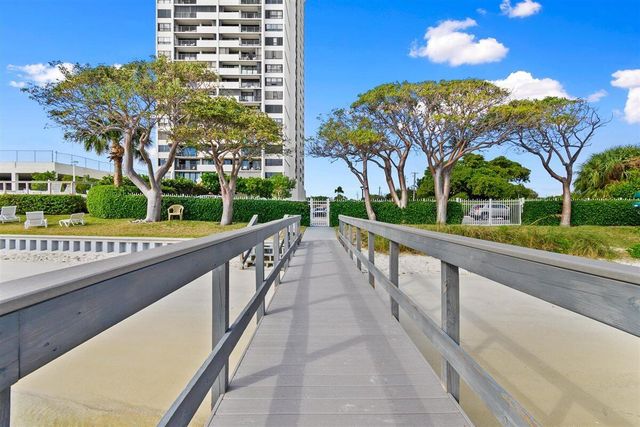 5600 N Flagler Drive 2304, West Palm Beach, FL 33407