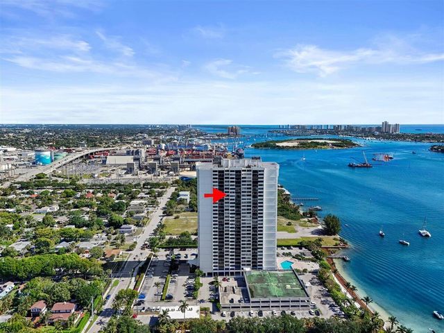 5600 N Flagler Drive 2304, West Palm Beach, FL 33407