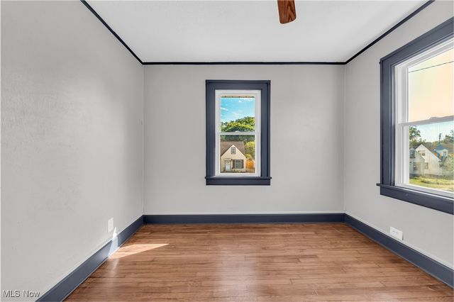 8302 Pinegrove Avenue, Parma, OH 44129