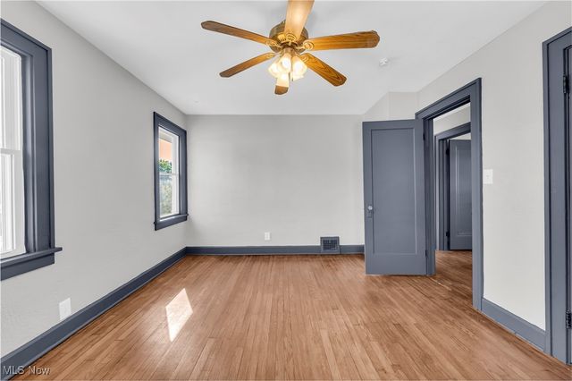 8302 Pinegrove Avenue, Parma, OH 44129