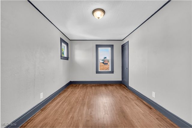 8302 Pinegrove Avenue, Parma, OH 44129