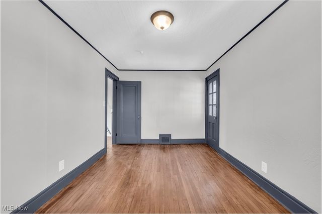 8302 Pinegrove Avenue, Parma, OH 44129