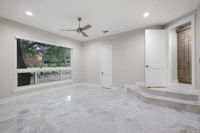 1942 Far Niente, San Antonio, TX 78258