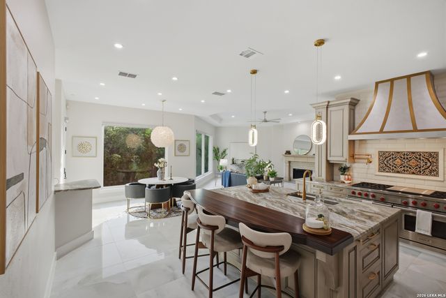 1942 Far Niente, San Antonio, TX 78258