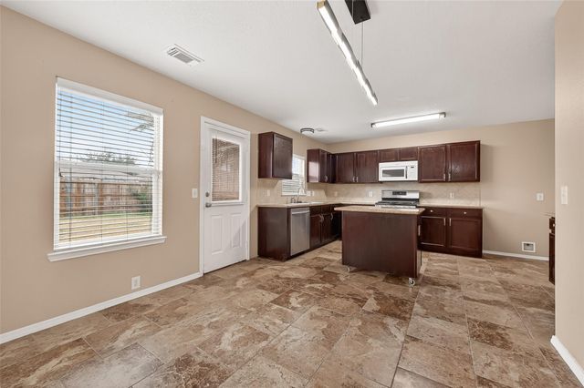 15007 Sugar Sands Drive, Sugar Land, TX 77498