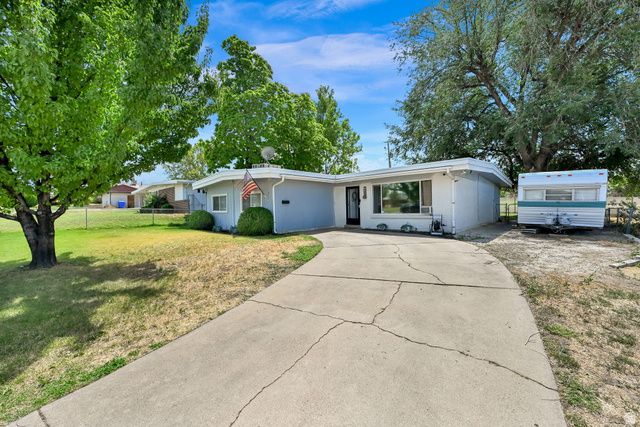 217 W 1425 N, Sunset, UT 84015