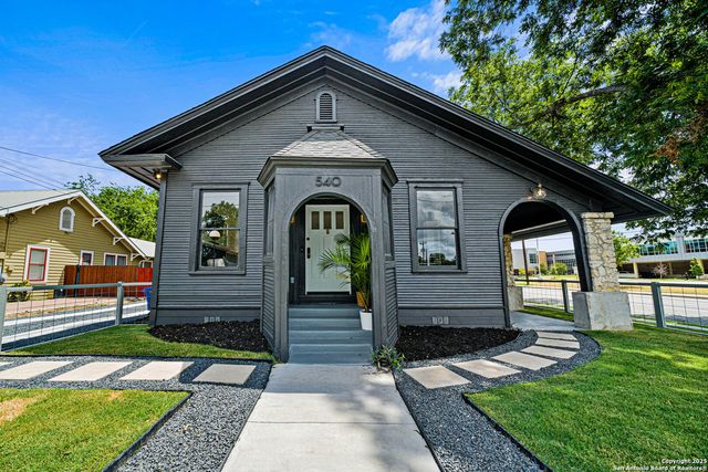 540 Adams, San Antonio, TX 78210