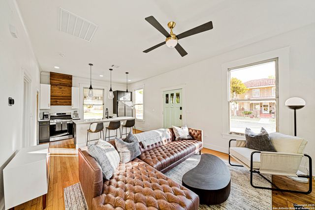 540 Adams, San Antonio, TX 78210