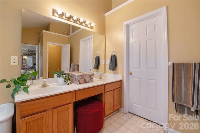 11932 Fox Glen Road, Charlotte, NC 28269