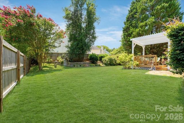 11932 Fox Glen Road, Charlotte, NC 28269