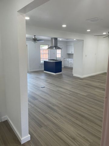 9107 Lindaro Lane, Dallas, TX 75228