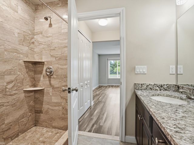 14967 Stoney Brook Drive 2, Shelby Twp, MI 48315