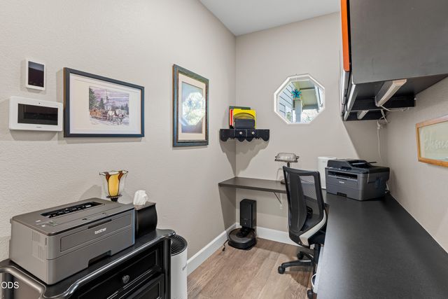 3620 Demaray Drive, Grants Pass, OR 97527