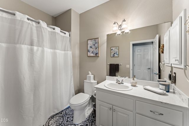 3620 Demaray Drive, Grants Pass, OR 97527