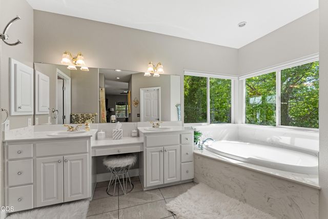 3620 Demaray Drive, Grants Pass, OR 97527