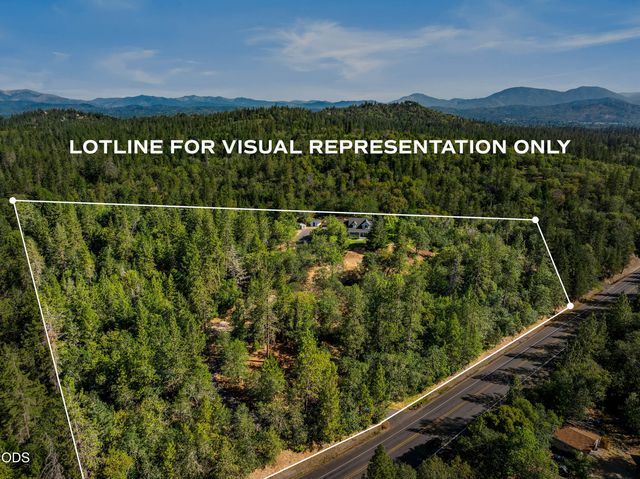 3620 Demaray Drive, Grants Pass, OR 97527