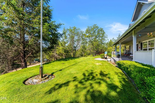 3620 Demaray Drive, Grants Pass, OR 97527