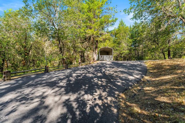 3620 Demaray Drive, Grants Pass, OR 97527