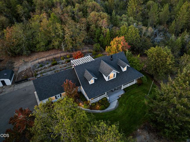 3620 Demaray Drive, Grants Pass, OR 97527