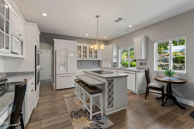 3620 Demaray Drive, Grants Pass, OR 97527