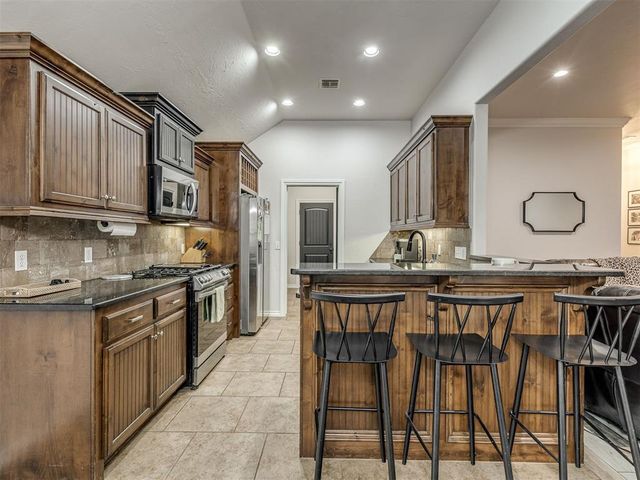 3209 SE 33rd Street, Moore, OK 73065