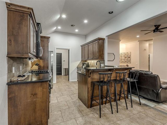 3209 SE 33rd Street, Moore, OK 73065