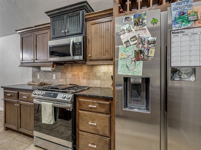 3209 SE 33rd Street, Moore, OK 73065