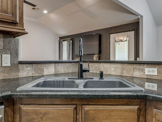 3209 SE 33rd Street, Moore, OK 73065