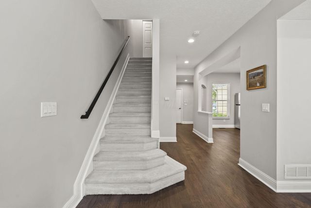 6214 Turvey Loop W, Dublin, OH 43016