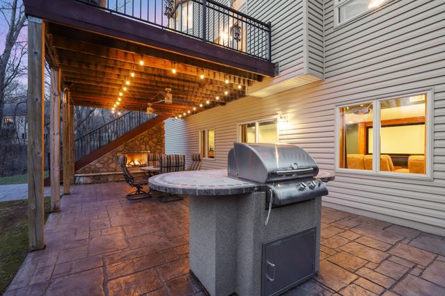 4561 Oak Pond Road, Eagan, MN 55123