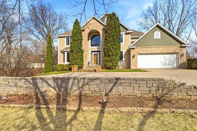 4561 Oak Pond Road, Eagan, MN 55123