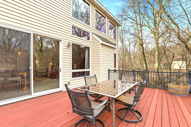 4561 Oak Pond Road, Eagan, MN 55123