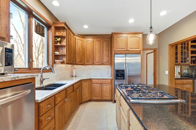 4561 Oak Pond Road, Eagan, MN 55123
