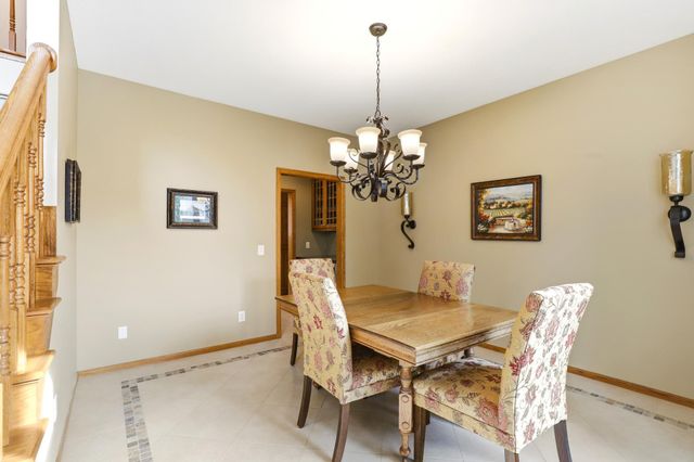 4561 Oak Pond Road, Eagan, MN 55123