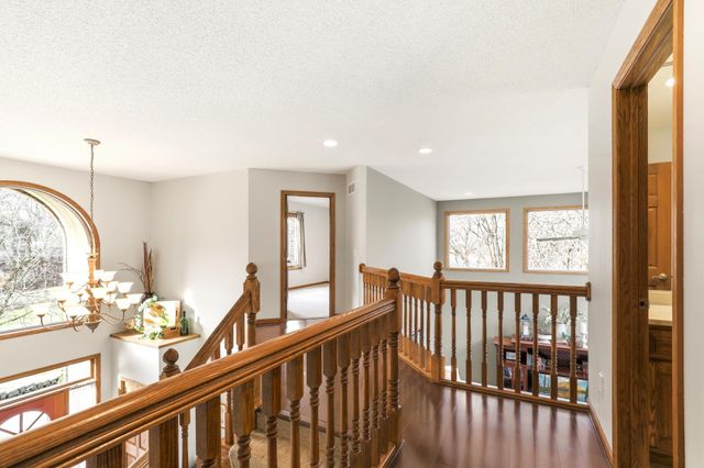 4561 Oak Pond Road, Eagan, MN 55123