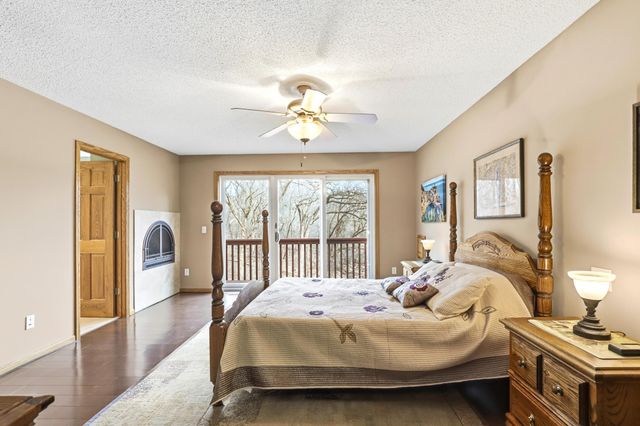 4561 Oak Pond Road, Eagan, MN 55123