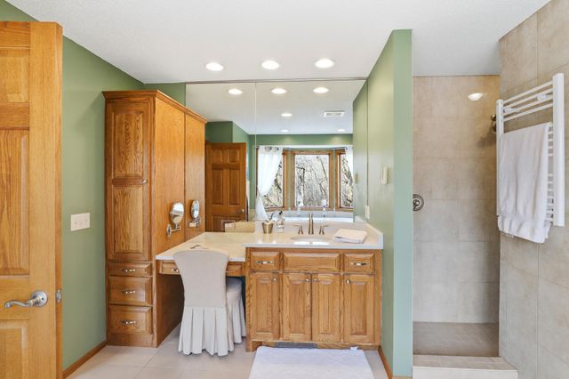 4561 Oak Pond Road, Eagan, MN 55123