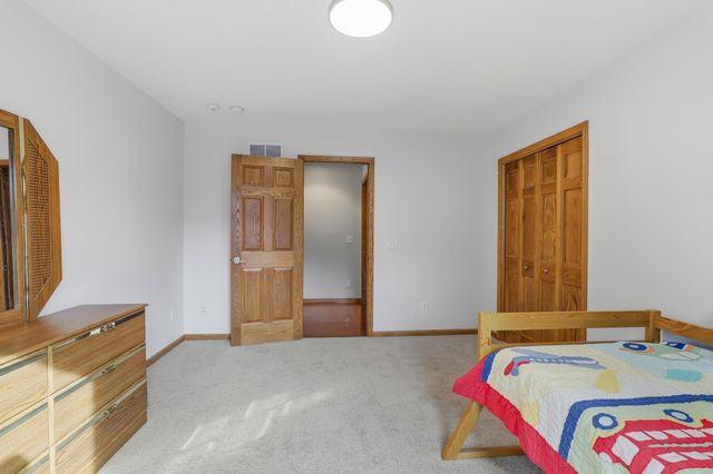 4561 Oak Pond Road, Eagan, MN 55123